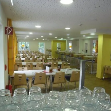 Vandrerhjem Djh International